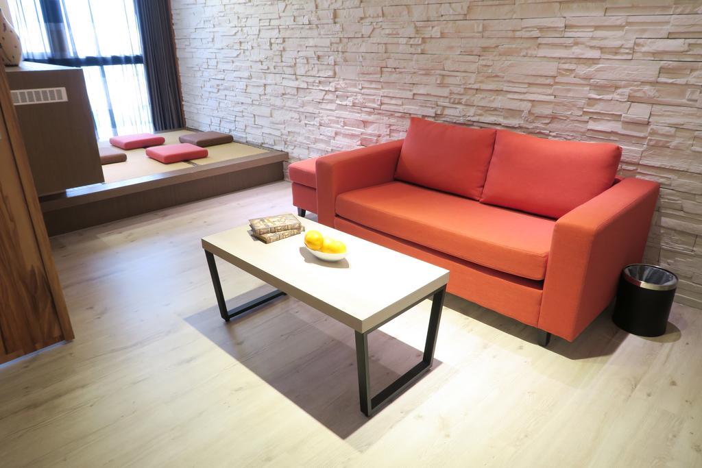 Look Royal Resort Chiayi City Luaran gambar A sofa