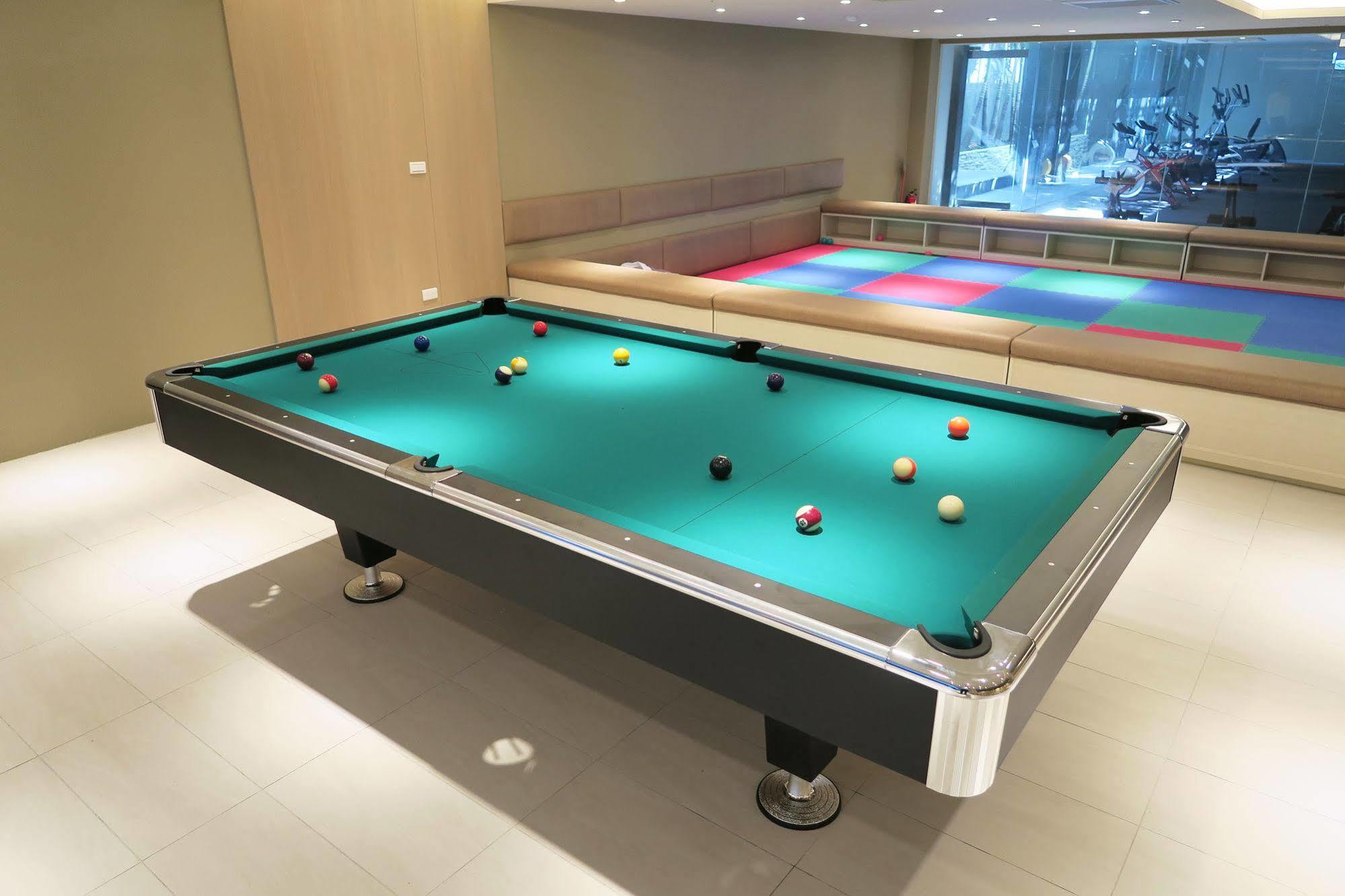 Look Royal Resort Chiayi City Luaran gambar Pool table